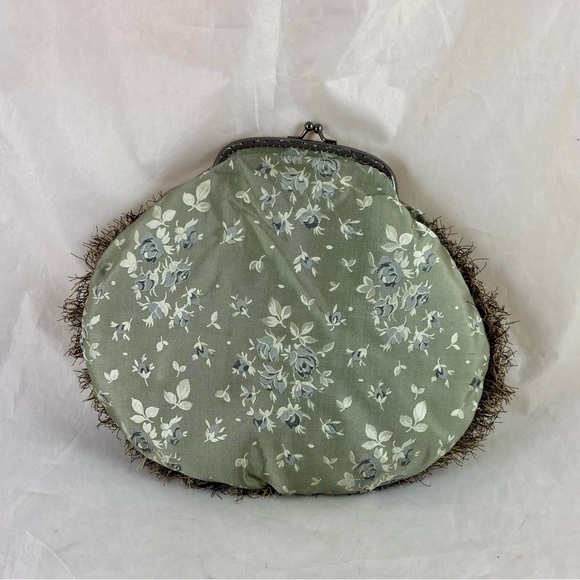 Vintage Handmade Satin Clutch Embroidered Dragon Design Metal Kiss Clasp Purse - Picture 2 of 9